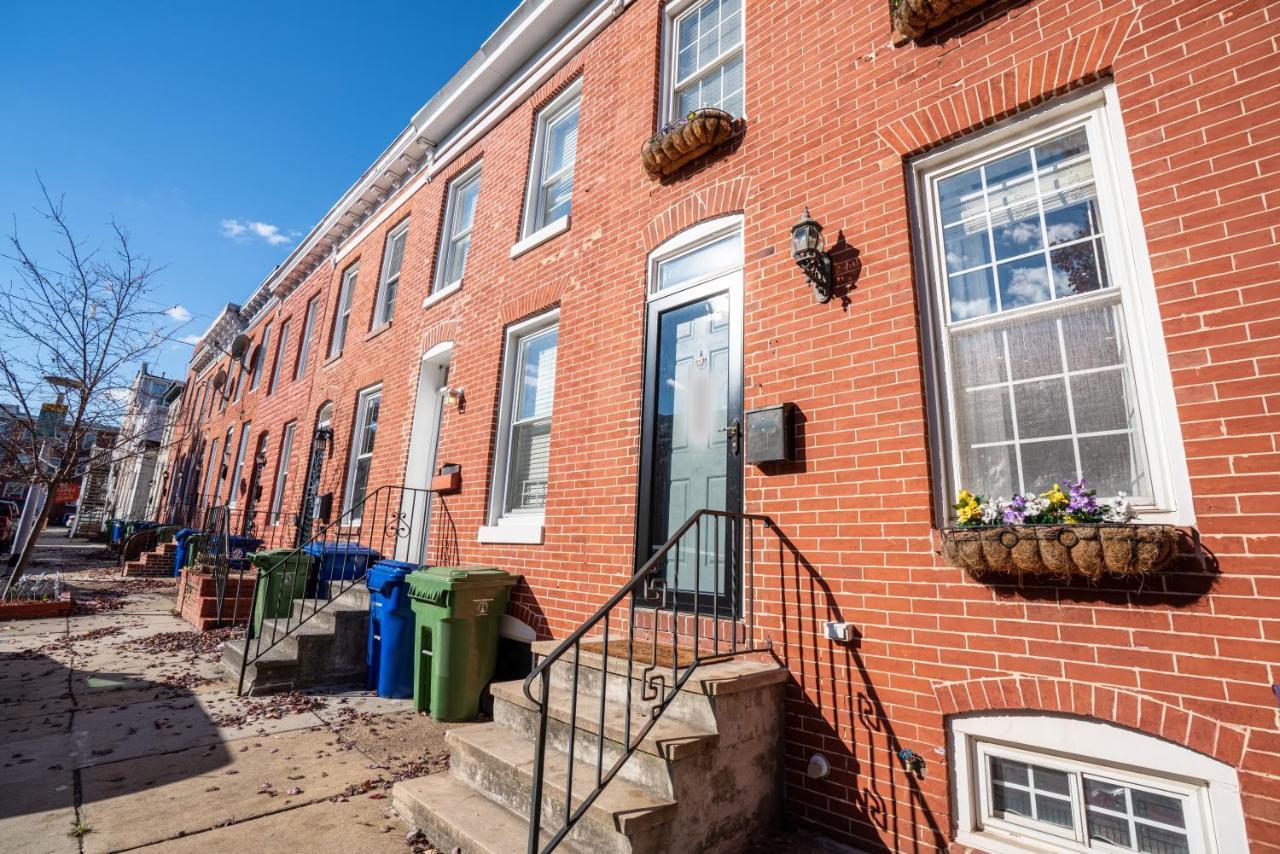 Cozy Townhouse Downtown W/ Game Room & Rooftop Baltimore Exterior foto